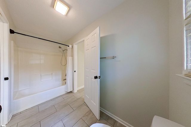 116 Forest Drive, Woodruff, SC 29388