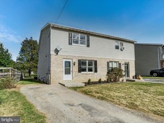 222 WESTMINSTER AVE, Hanover, PA 17331