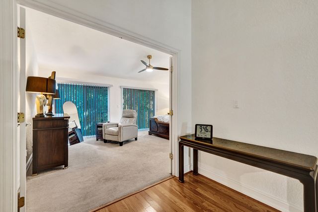 1743 NE 4th Avenue F4, Fort Lauderdale, FL 33305