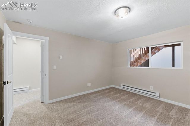 352 Mount View Lane, Colorado Springs, CO 80907