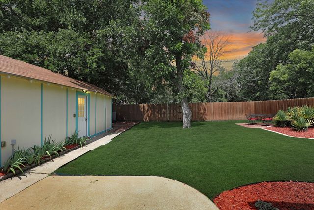 1503 Oak Street, Mckinney, TX 75069