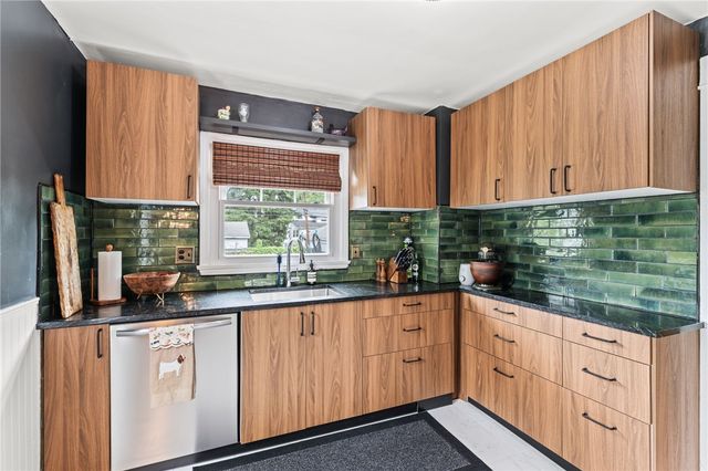 405 Hadley Avenue, Oakwood, OH 45419