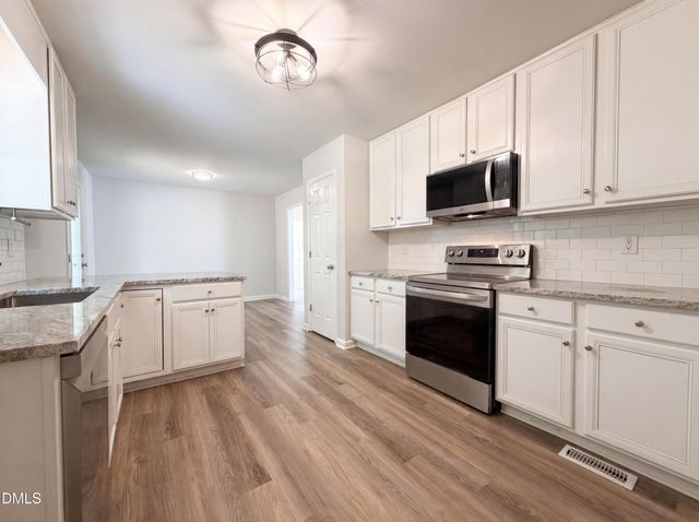 409 Black Forest Drive, Clayton, NC 27527