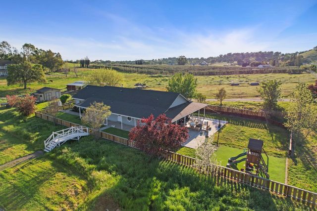 7851 Chardonnay Pl, Valley Springs, CA 95252