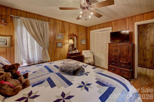 262 Azalea Hills Lane, Spruce Pine, NC 28777