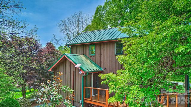 262 Azalea Hills Lane, Spruce Pine, NC 28777