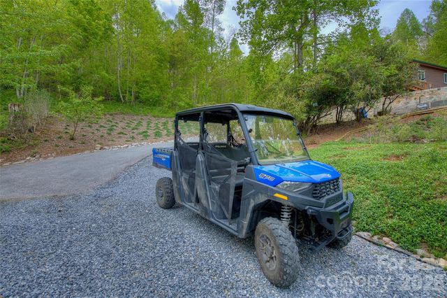 262 Azalea Hills Lane, Spruce Pine, NC 28777