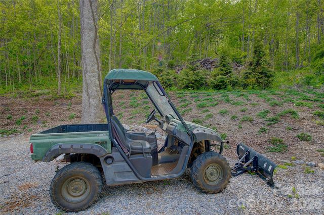 262 Azalea Hills Lane, Spruce Pine, NC 28777