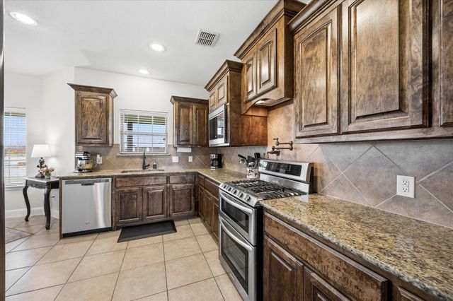 431 Brooks Drive, Nevada, TX 75173