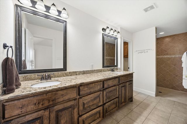 431 Brooks Drive, Nevada, TX 75173