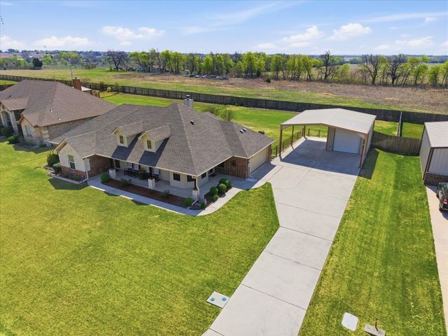 431 Brooks Drive, Nevada, TX 75173