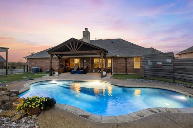 431 Brooks Drive, Nevada, TX 75173