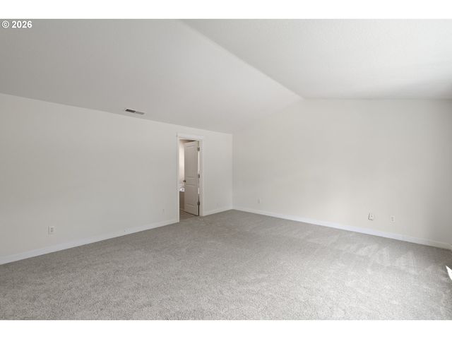 19095 BARRINGTON Ave, Sandy, OR 97055