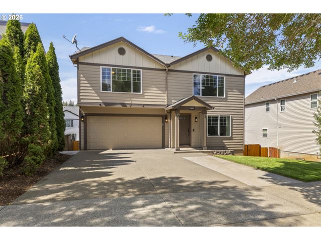 19095 BARRINGTON Ave, Sandy, OR 97055