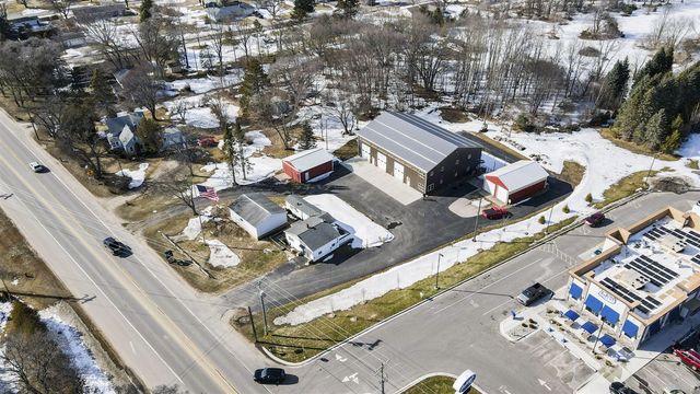 480 E Parkdale Avenue, Manistee, MI 49660