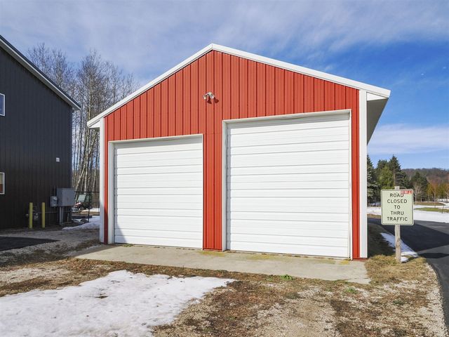 480 E Parkdale Avenue, Manistee, MI 49660