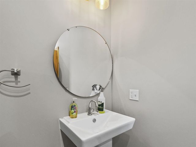 480 E Parkdale Avenue, Manistee, MI 49660