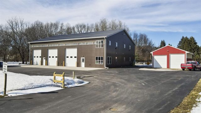 480 E Parkdale Avenue, Manistee, MI 49660