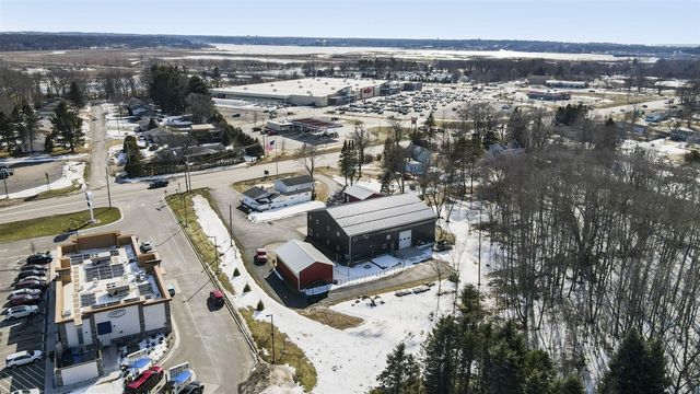 480 E Parkdale Avenue, Manistee, MI 49660