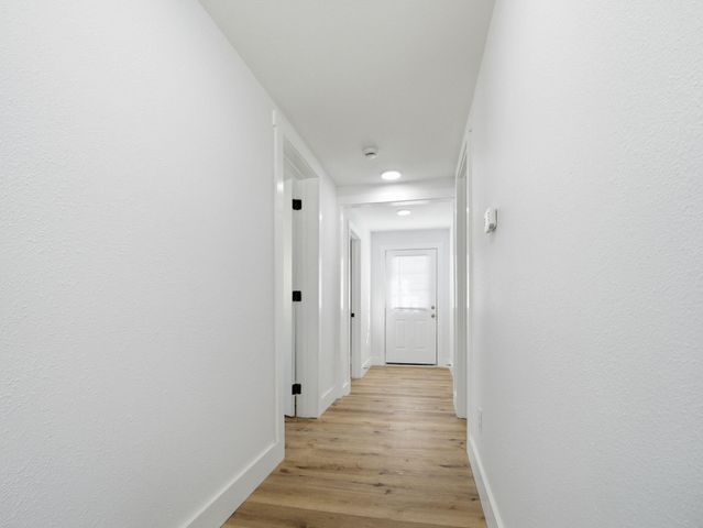 906 N Brown Avenue, Springfield, MO 65802