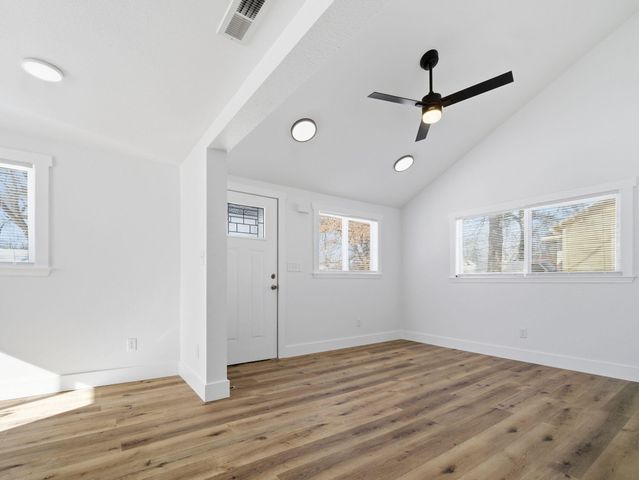 906 N Brown Avenue, Springfield, MO 65802