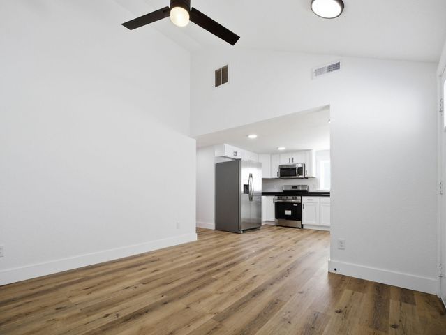 906 N Brown Avenue, Springfield, MO 65802