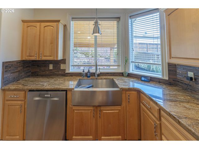 10907 Nw 9TH Ave, Vancouver, WA 98685