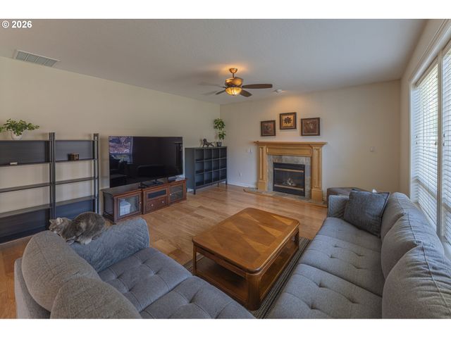 10907 Nw 9TH Ave, Vancouver, WA 98685