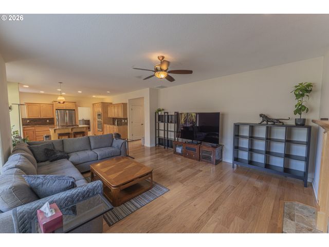 10907 Nw 9TH Ave, Vancouver, WA 98685