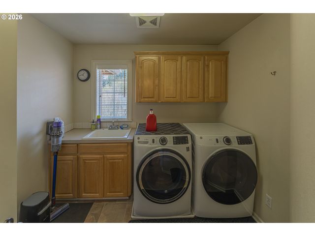 10907 Nw 9TH Ave, Vancouver, WA 98685