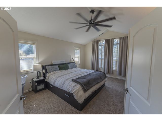 10907 Nw 9TH Ave, Vancouver, WA 98685