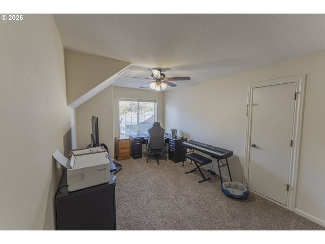 10907 Nw 9TH Ave, Vancouver, WA 98685