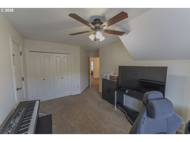 10907 Nw 9TH Ave, Vancouver, WA 98685