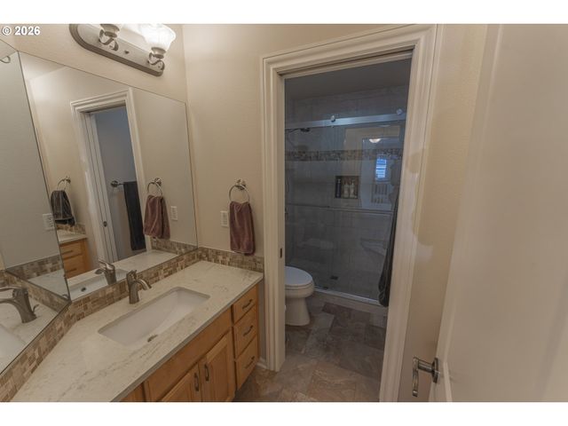 10907 Nw 9TH Ave, Vancouver, WA 98685