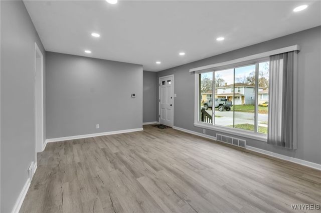 155 Seton Road, Cheektowaga, NY 14225