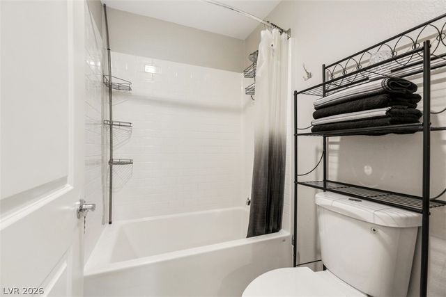 1054 Twincrest Avenue, North Las Vegas, NV 89032