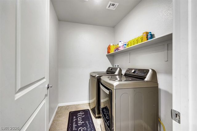 1054 Twincrest Avenue, North Las Vegas, NV 89032