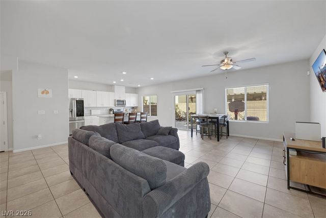 1054 Twincrest Avenue, North Las Vegas, NV 89032