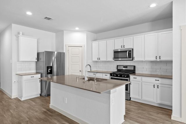 1702 Plantation Place, Baytown, TX 77523