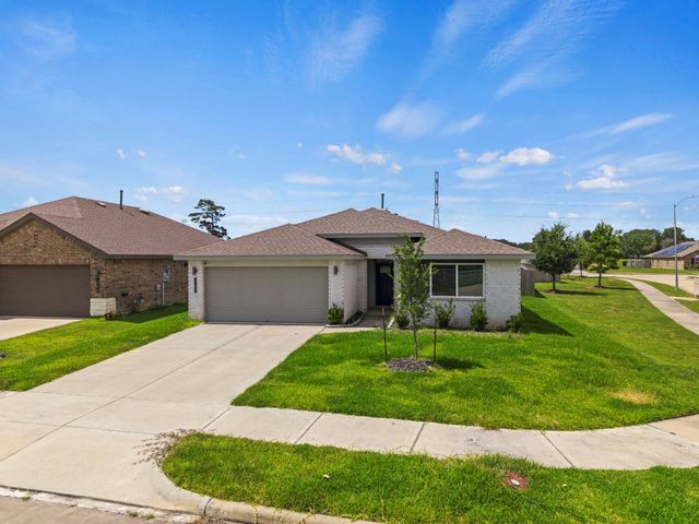 1702 Plantation Place, Baytown, TX 77523