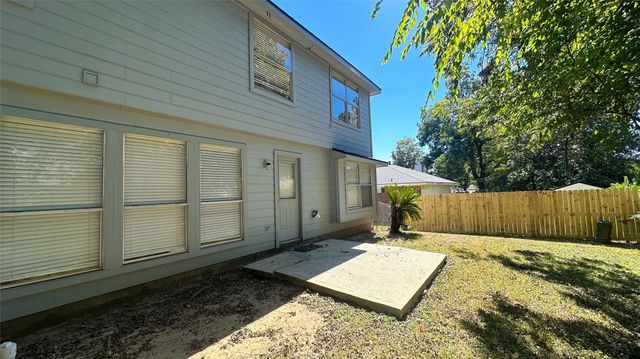 374 Lake View Drive, Montgomery, TX 77356