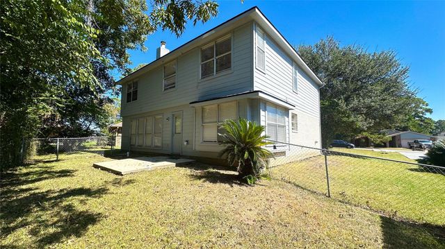 374 Lake View Drive, Montgomery, TX 77356