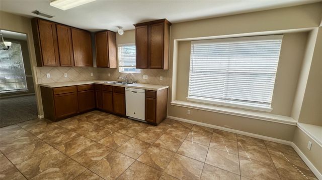 374 Lake View Drive, Montgomery, TX 77356