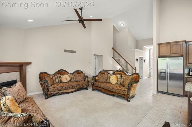 14789 N Park Drive 18, Shelby Charter Township, MI 48315
