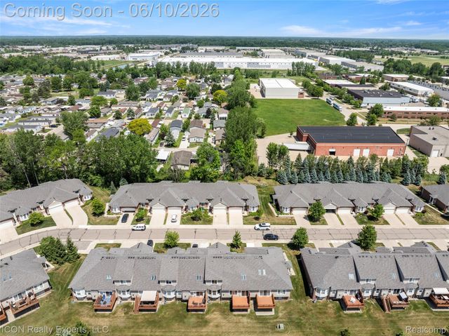 14789 N Park Drive 18, Shelby Charter Township, MI 48315