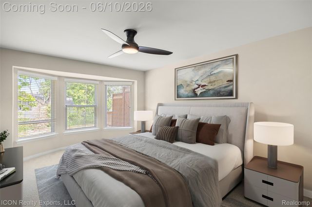 14789 N Park Drive 18, Shelby Charter Township, MI 48315