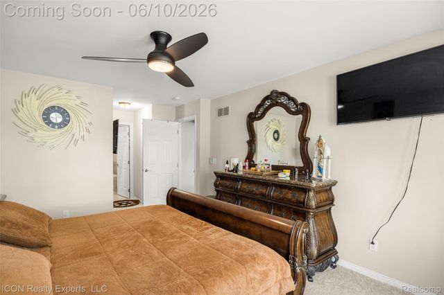 14789 N Park Drive 18, Shelby Charter Township, MI 48315