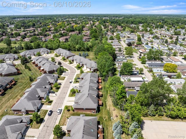 14789 N Park Drive 18, Shelby Charter Township, MI 48315