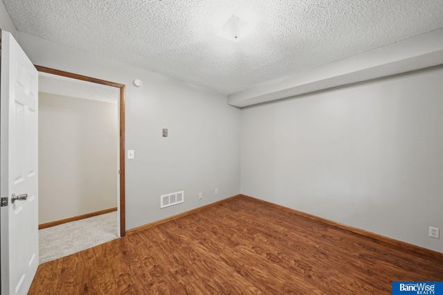 5601 Elk Circle, Lincoln, NE 68516