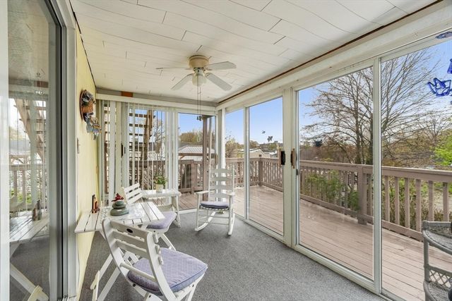 74 Harlem St, Lowell, MA 01854
